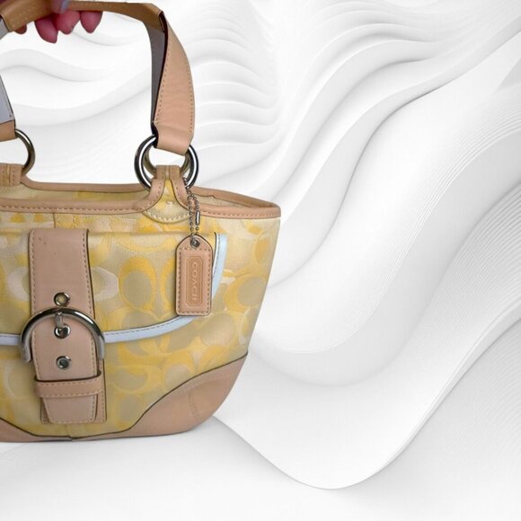 Vintage COACH small Tote vachetta leather and wristlet set yellow - Picture 2 of 15